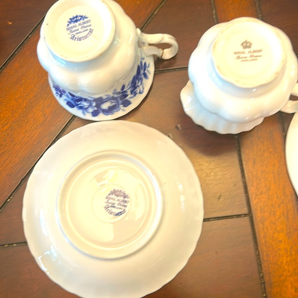 Vintage Royal Albert china perfect condition